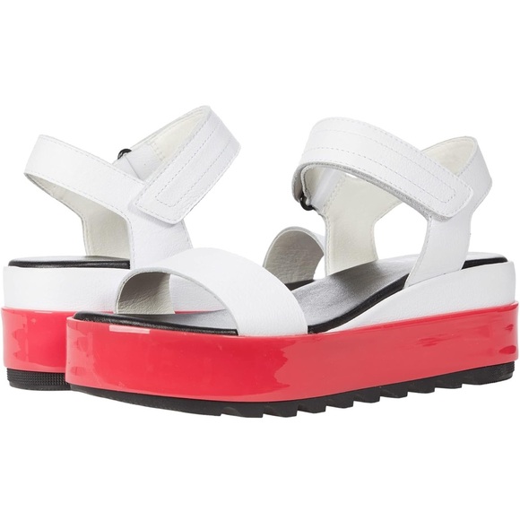 Sorel Shoes - NWOT • Sorel • Cameron™ Flatform Sandal • 🖤🩷🤍 White/Punch Pink 🤍🩷🖤 • 8.5